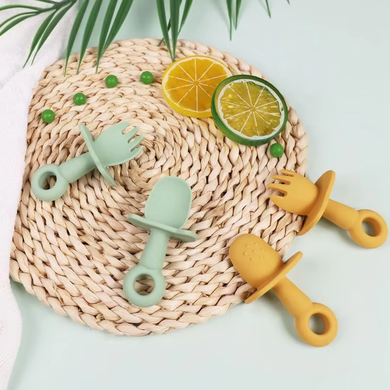 Ustensiles d'alimentation en Silicone sans BPA pour b&eacute;b&eacute;s et tout-petits, Design pour enfants, cuill&egrave;re et fourchette pour aliments s&ucirc;rs