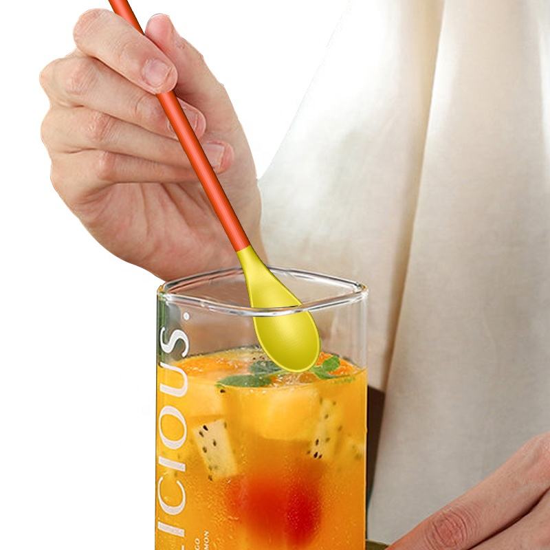 Wellfine Paille en silicone souple et pliable, respectueuse de l'environnement, sans BPA, avec cuill&egrave;re, accessoire r&eacute;utilisable pour boissons, cadeau certifi&eacute; CE/UE, usage domestique