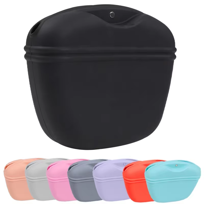 Bolsa de taz&oacute;n de comida para mascotas con logotipo personalizado, bolsa de regalo para perros peque&ntilde;os impermeable de silicona colorida, bolsa port&aacute;til de entrenamiento para perros al aire libre