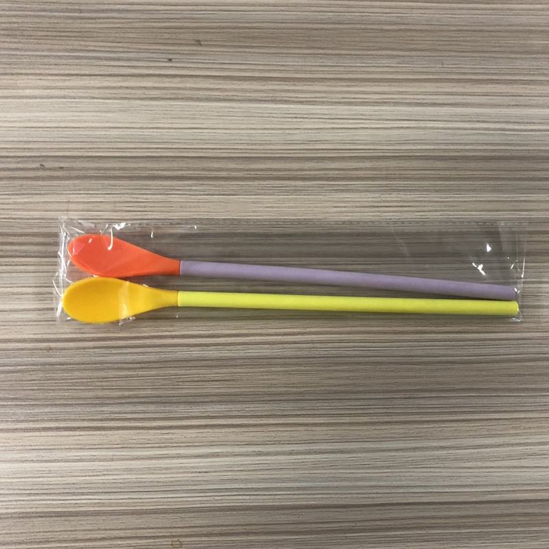 Wellfine Paille en silicone souple et pliable, respectueuse de l'environnement, sans BPA, avec cuill&egrave;re, accessoire r&eacute;utilisable pour boissons, cadeau certifi&eacute; CE/UE, usage domestique